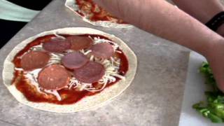 How To Make A Pizza Wrap Youtube