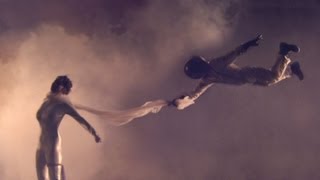 Watch Fol Chen - “200 Words” (Music Video)