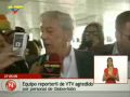 Globovisión agrede a VTV y Ávila TV durante llegada de Mario Vargas Llosa.