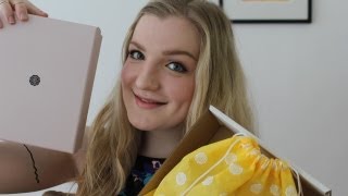 Unboxing Glossybox + Essentials Glossybox