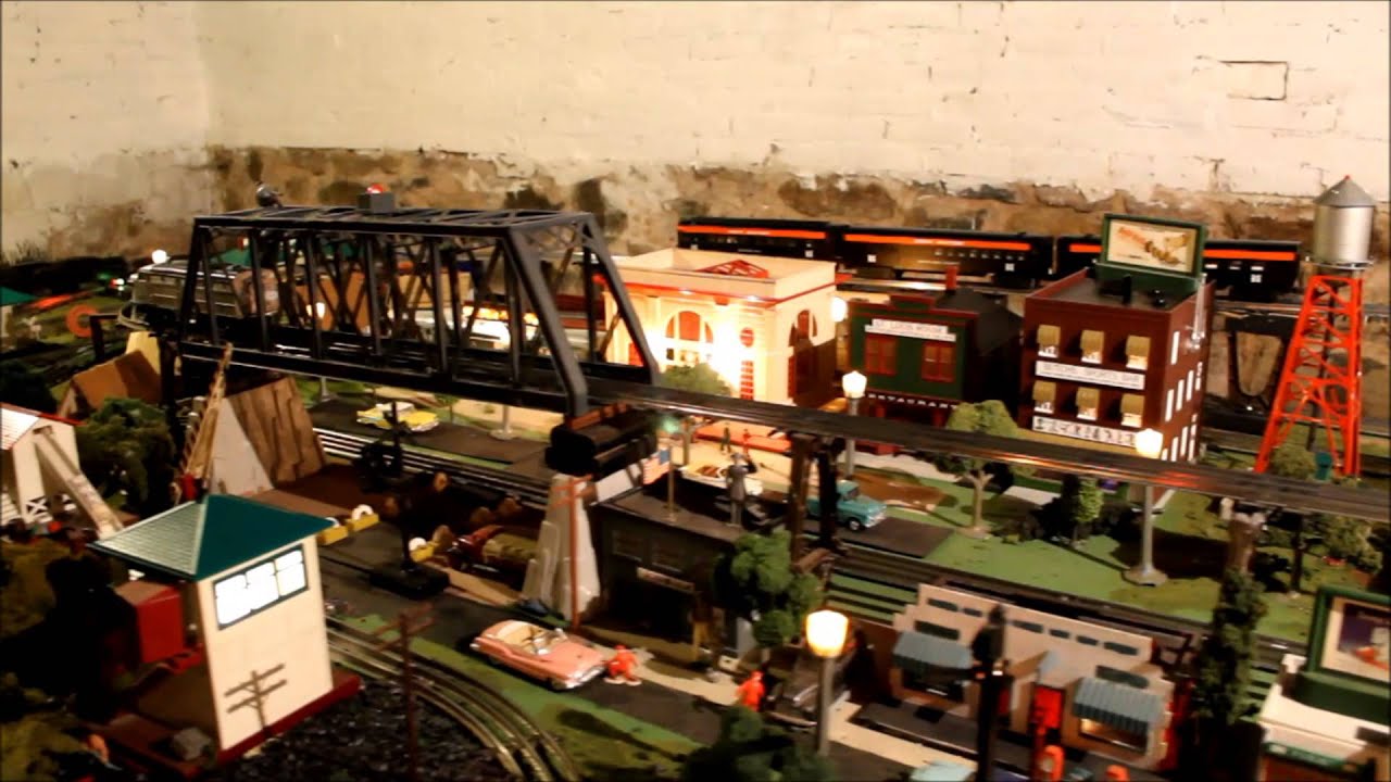 Model Train -1950's Lionel Post War New York Layout - YouTube