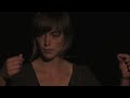 Rhywydo / Vangst gan Roos van Geffen & Theatr Genedlaethol Cymru