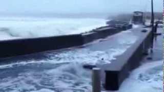 Olooneys bar lahinch, Waves destroying Prom and beyond