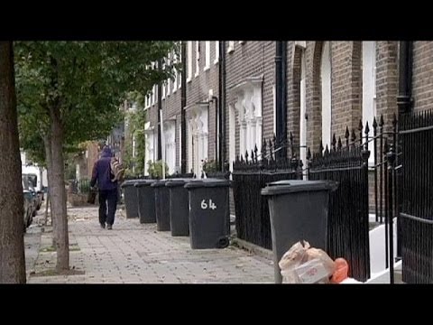 More details are emerging about three women who had been kept as slaves in London for 30 years.
...

euronews, the most watched news channel in Europe
     Subscribe for your daily dose of international news, curated and explained:http://eurone.ws/10ZCK4a
     Euronews is available in 13 other languages: http://eurone.ws/17moBCU

http://www.euronews.com/1970/01/01/
More details are emerging about three women who had been kept as slaves in London for 30 years.

Police say they had been beaten during their time in captivity, controlled emotionally and brainwashed. They added that there was no evidence of sexual abuse. 

One of the victims called a charity for help after watching a documentary on forced marriages. The Freedom Charity then worked with the police to help gain the women\'s trust and free them.

It\'s being described as the worst case of domestic servitude ever to emerge in Britain.

Kevin Hyland, Head of the Metropolitan Police\'s human trafficking unit, said:  \