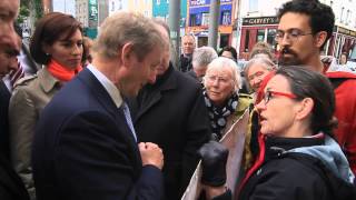 An Taoiseach Enda Kenny confronted by protesters