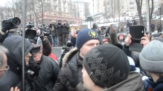 Мирный штурм майдана