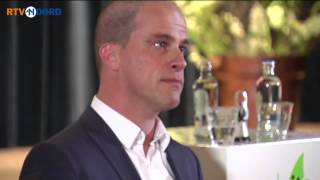 Diederik Samsom beleeft een lastige avond in Middelstum - RTV Noord