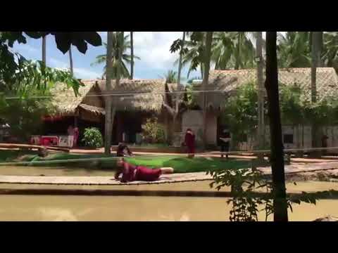 BEST BIKE RACE GAME EVER | Funny games in VietNam