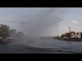 Śliczna tęczowa kurtyna wodna -statek strażak.Fire Boat.FEUERLÖSCHBOOT.