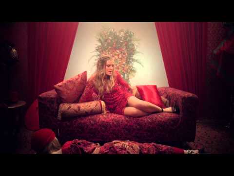Molly - Children of the Universe