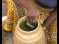 Lu konò: dans la Cour - La Potière