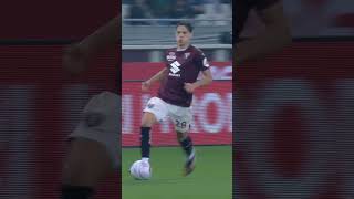 Samu’s slalom ⛷️😵‍💫??#shorts #seriea #football