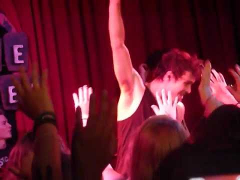 09/05/12 - Max Schneider "Hands Up" - YouTube