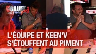 Toute l'équipe et Keen'V s'étouffent avec des burger très pimentés ! - C'Cauet sur NRJ