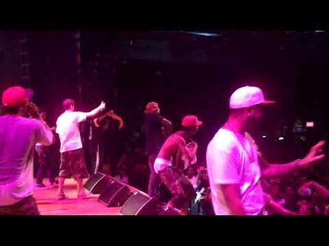 WIZ KHALIFA "BLACK AND YELLOW" W/ CHRIS BROWN AT HOB- WAKEN BAKEN TOUR '10
