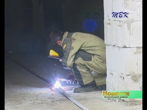 В гараже, да не в обиде. Коллективы аварийного дома культуры п.Чернореченский готовятся к переезду