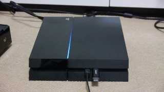 SSD in the PlayStation4 / PS4のHDDを外してSSDを入れる