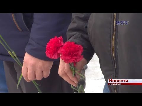 Искитимцам вручили юбилейные нагрудные знаки в честь 30-летия вывода войск из Афганистана