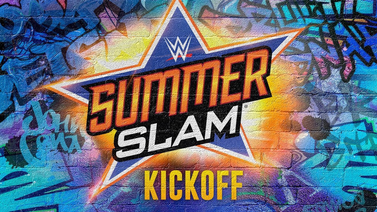 WWE SummerSlam Preshow Video, WWE Officials Do PhotoOp With Barclays