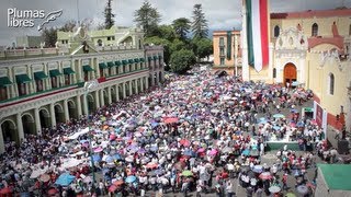 Marchan miles de profesores por las calles de Xalapa