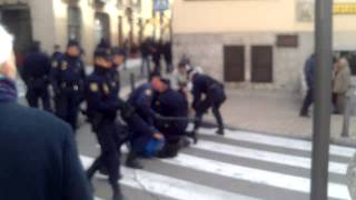 Carga policial frente a la Parrilla de San Lorenzo