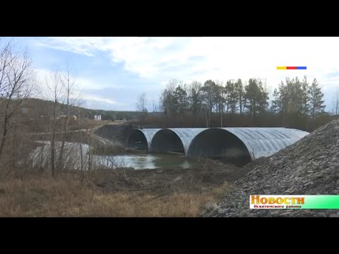 В деревне Новососедово продолжается строительство моста через реку Ик В деревне Новососедово продолжается строительство моста через реку Ик