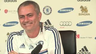 Mourinho laughs out loud at Rooney rumours