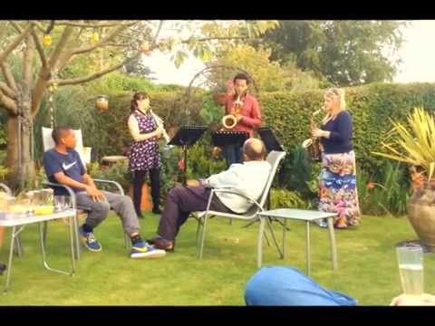 Saxophone trio in the garden - Ballade