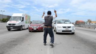 Esequiel bailando