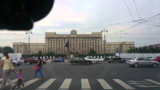 american soldier in Piter on the pink bicycle