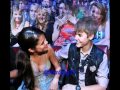 Justin Bieber & Selena Gomez Kissing At The Teen Choice Awards 