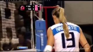 Valentina Arrighetti - super difesa e muro (ITA vs THA @ WGP 2013)