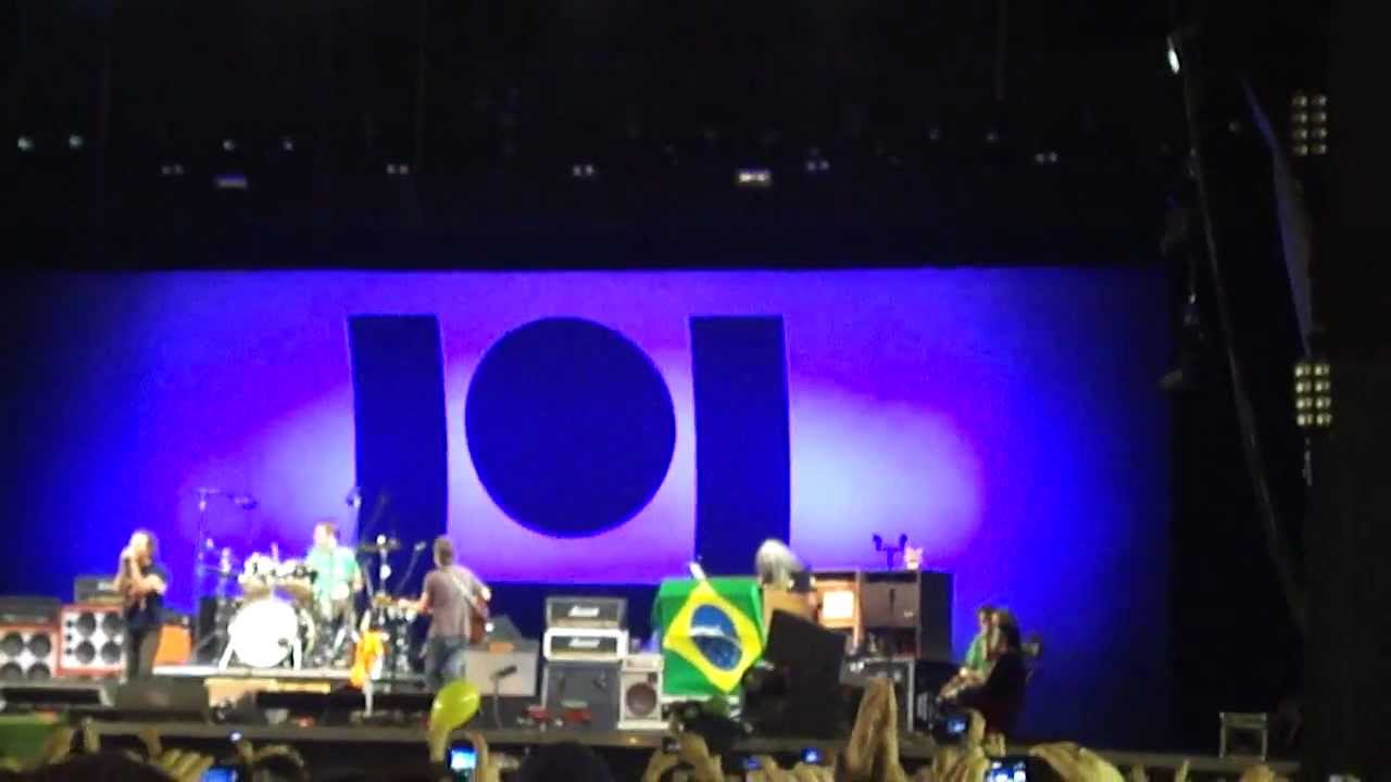 Pearl Jam - Yellow Ledbetter / Despedida - Porto Alegre 2011 - YouTube