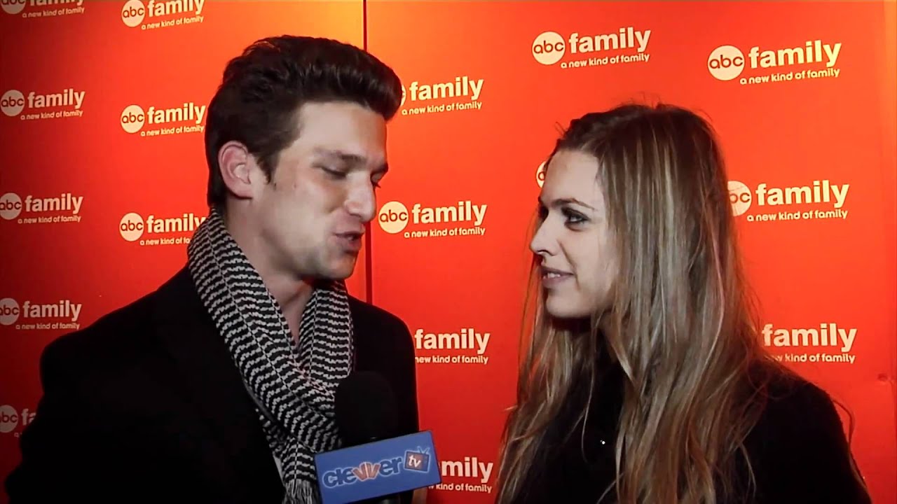 Shailene Woodley Dating Daren Kagasoff 2011