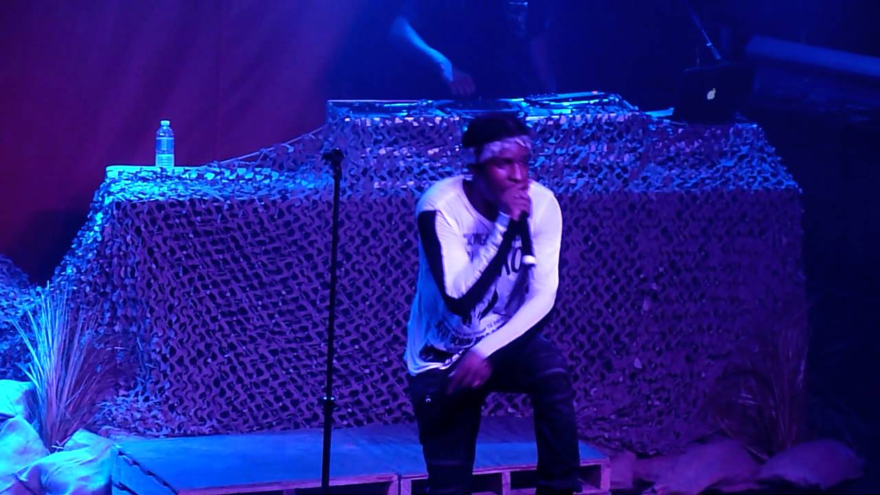 ASAP Rocky - Goldie/ Kissin Pink LIVE!! - YouTube