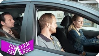 Fahrprüfung - Knallerfrauen mit Martina Hill