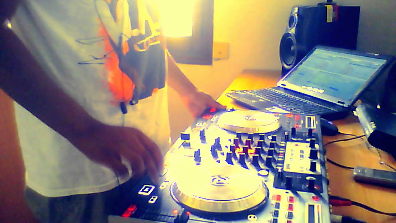 Dembow Dominicano Mix en vivo Dj Osy - YouTube