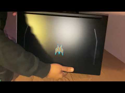 video Acer Predator Helios 300 (PH317-55)