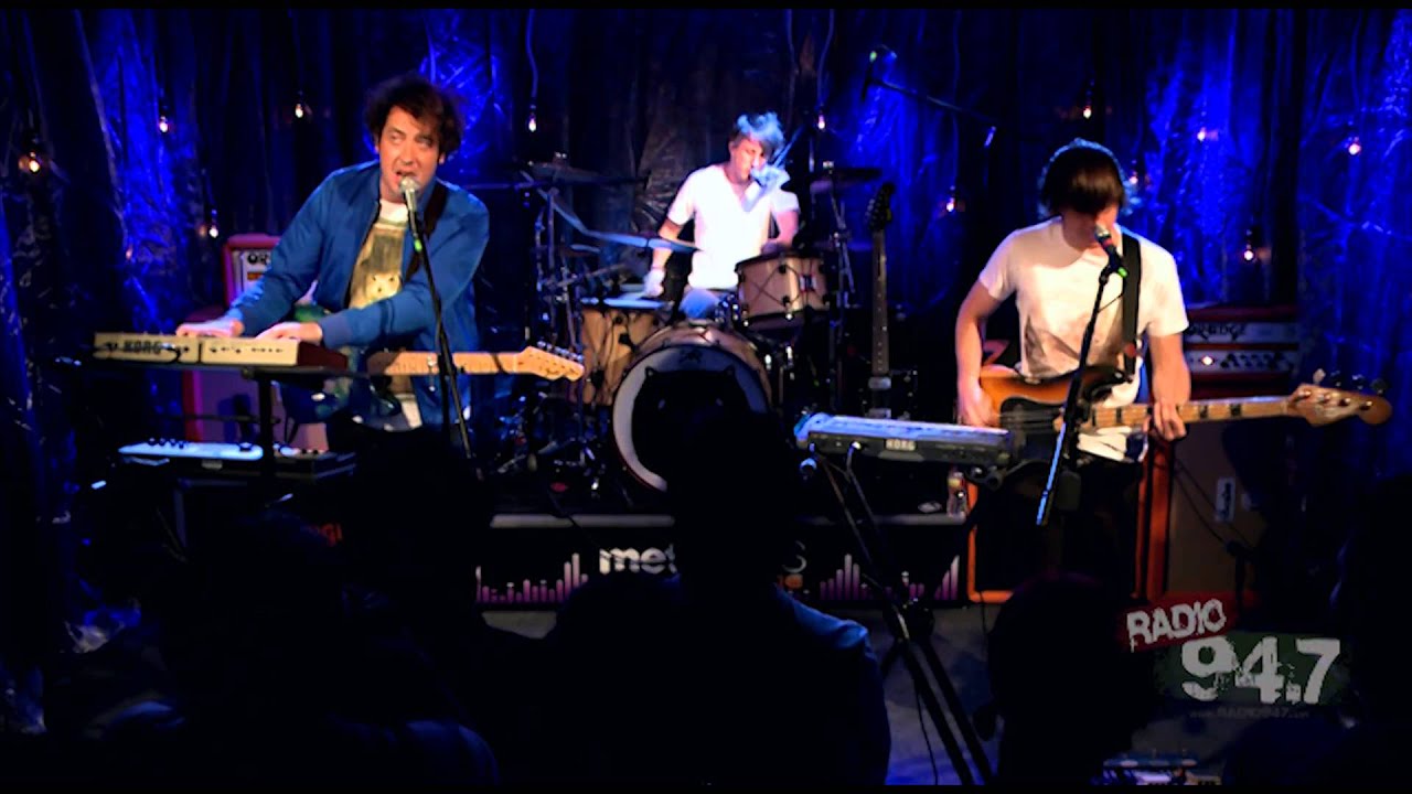 The Wombats "Jump Into The Fog" live - YouTube