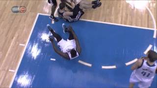 DeJuan Blair kicks Tiago Splitter in the head, ejected: Spurs at Mavericks, Game 4