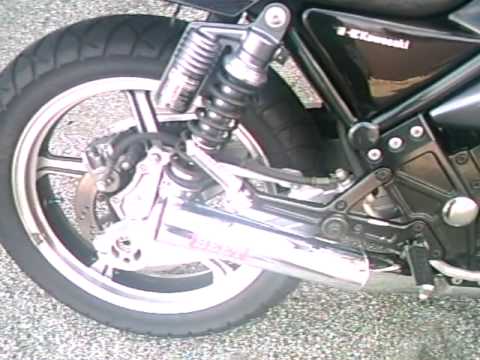 Hình ảnh trong video ゼファー400 スネーク直管