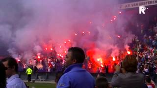 De opkomst van de spelers van Feyenoord in De Kuip bij de laatste training voor het duel met Ajax