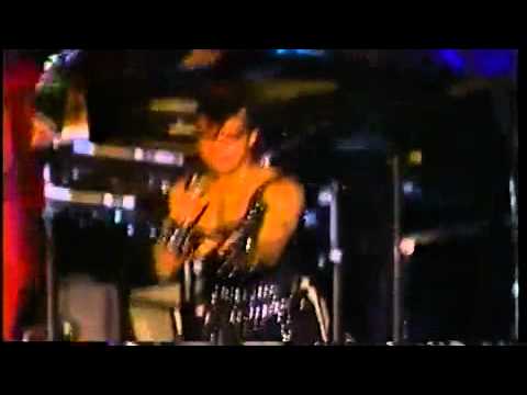 Michael Jackson - Beat It live at BWT in Yokohama, Japan 1987