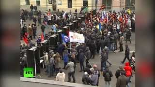 В Москве около 30 тыс. человек пришли на митинг в поддержку жителей Крыма