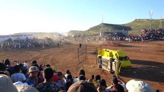 Monster truck runs over peopel at air show