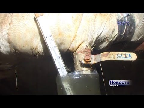 Второй год идёт горячая вода из холодного крана в одном из домов Бердска