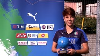 Manuela Giugliano ringrazia i tifosi per il Pallone Azzurro 2015