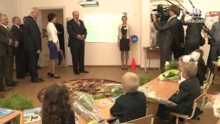 Лукашенко посетил СШ №51 в Минске