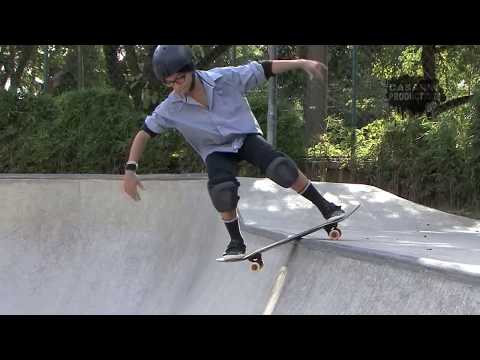 Skateboard Bowl - Julio Damato