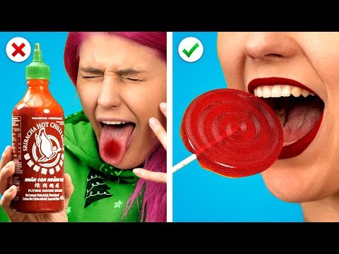 TRY NOT TO LAUGH CHALLENGE!!! (Christmas Edition)